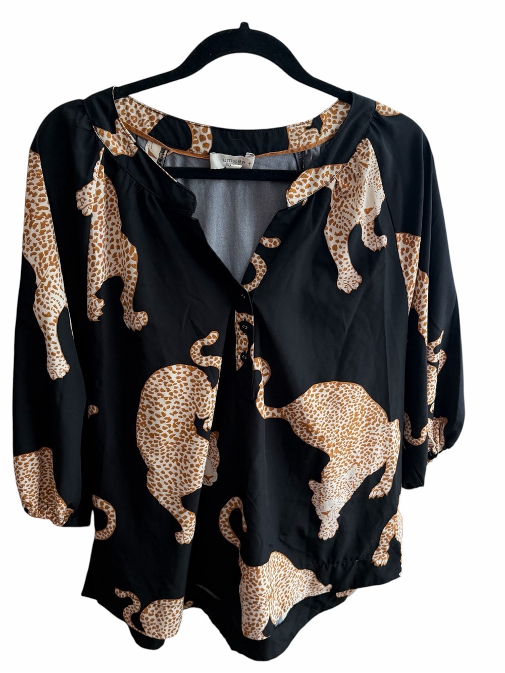 Umgee Womens XL Oversized Cheetah Leopard Animal Print Top Flowy Black Blouse